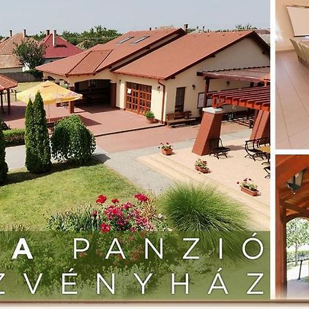 Kamilla Panzio Es Rendezvenyhaz Bed and Breakfast Balmazújváros Eksteriør billede